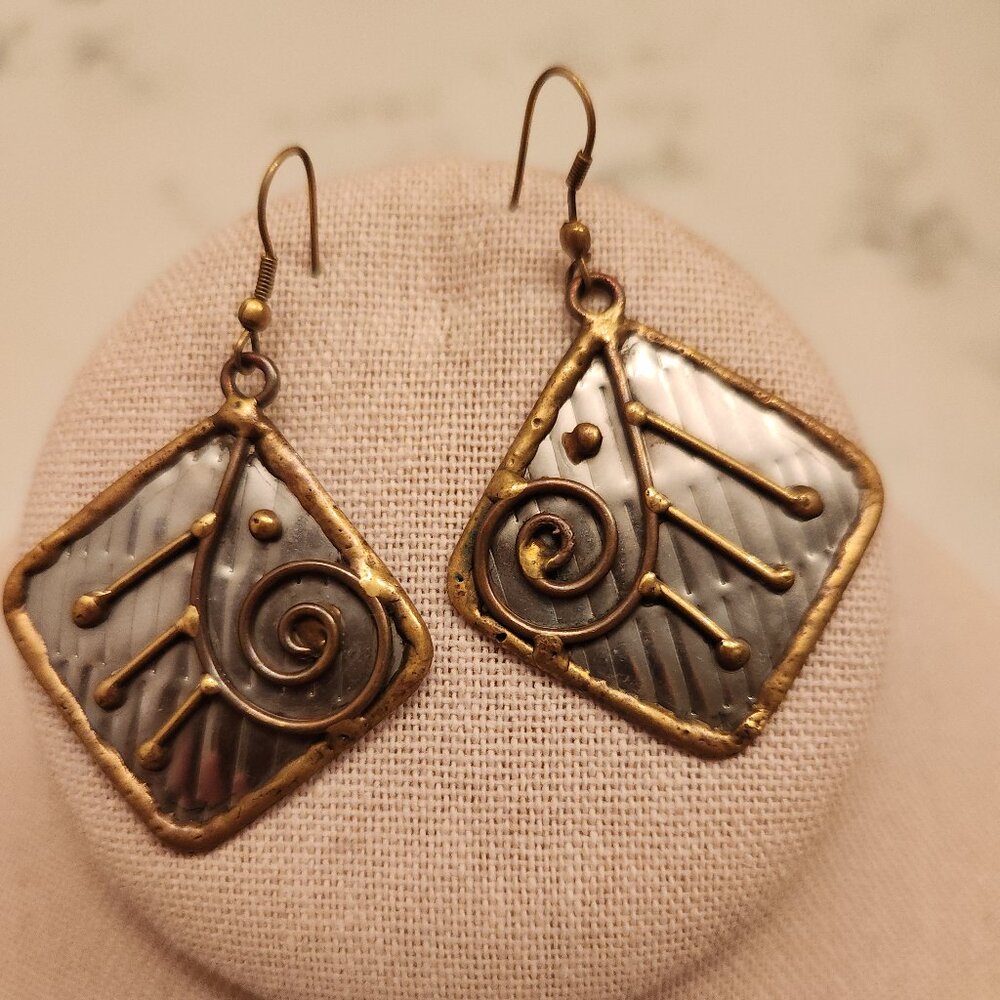 Dangle earrings